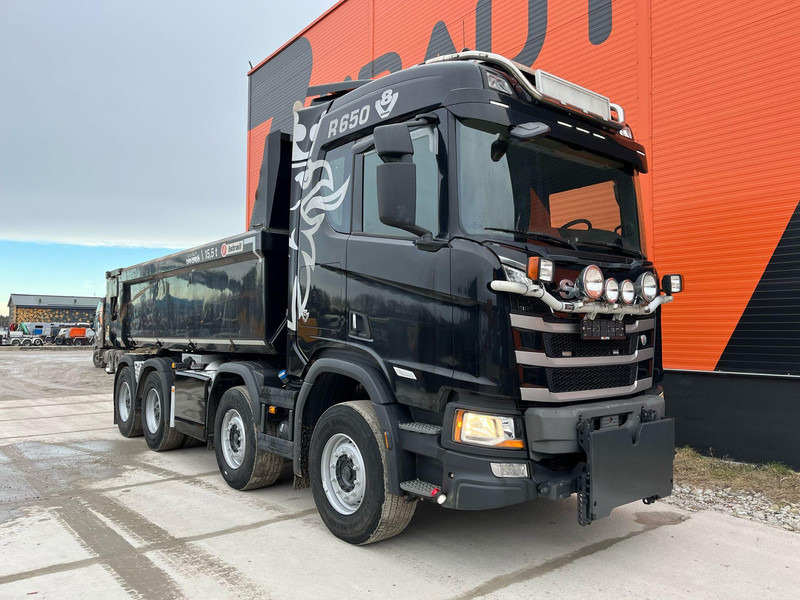 Scania R 650 8x4 FRONT PLOW EQUIPMENT / FULL STEEL / HUB REDUCTION / WEBASTO - شاحنة قلاب: صورة 5 Scania R 650 8x4 FRONT PLOW EQUIPMENT / FULL STEEL / HUB REDUCTION / WEBASTO - شاحنة قلاب: صورة 5