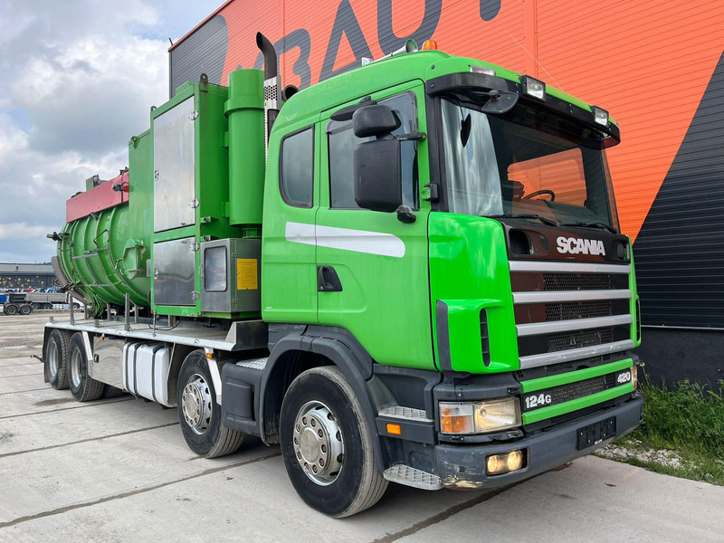 Scania R124 8x4 TANK 12000 l / VACUUM Disab P210/9 - 7800 m3/h / 1182 hours - فراغ شاحنة: صورة 3 Scania R124 8x4 TANK 12000 l / VACUUM Disab P210/9 - 7800 m3/h / 1182 hours - فراغ شاحنة: صورة 3