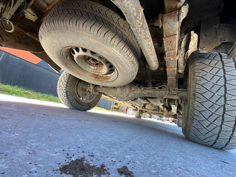 تأجير Toyota Hilux 4x4 Toyota Hilux 4x4: صورة 12