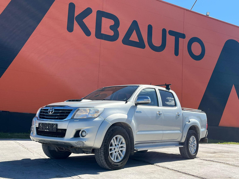 Toyota Hilux 4x4 - شاحنة البيك أب: صورة 1 Toyota Hilux 4x4 - شاحنة البيك أب: صورة 1