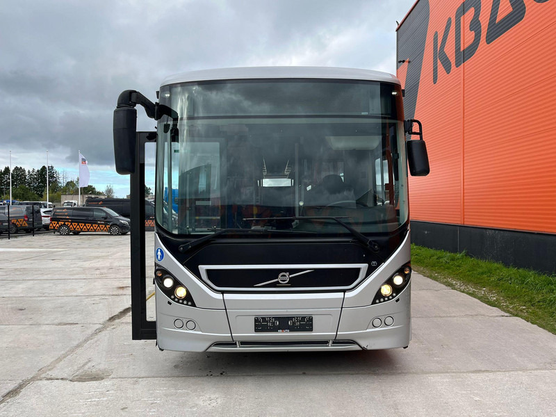 Volvo B8R 8900 LE 6x2*4 44 SEATS + 53 STANDING / AC / AUXILIARY HEATER - حافلة الضواحي: صورة 2 Volvo B8R 8900 LE 6x2*4 44 SEATS + 53 STANDING / AC / AUXILIARY HEATER - حافلة الضواحي: صورة 2