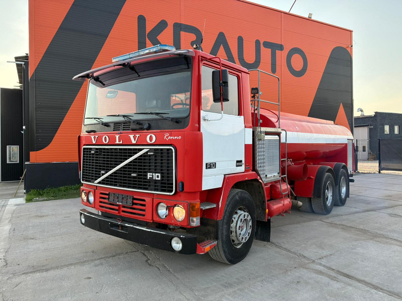 Volvo F 10 6x2 Ruberg / 2700 l/min / tanks 9000 I + 1000 l - شاحنة حريق: صورة 2 Volvo F 10 6x2 Ruberg / 2700 l/min / tanks 9000 I + 1000 l - شاحنة حريق: صورة 2