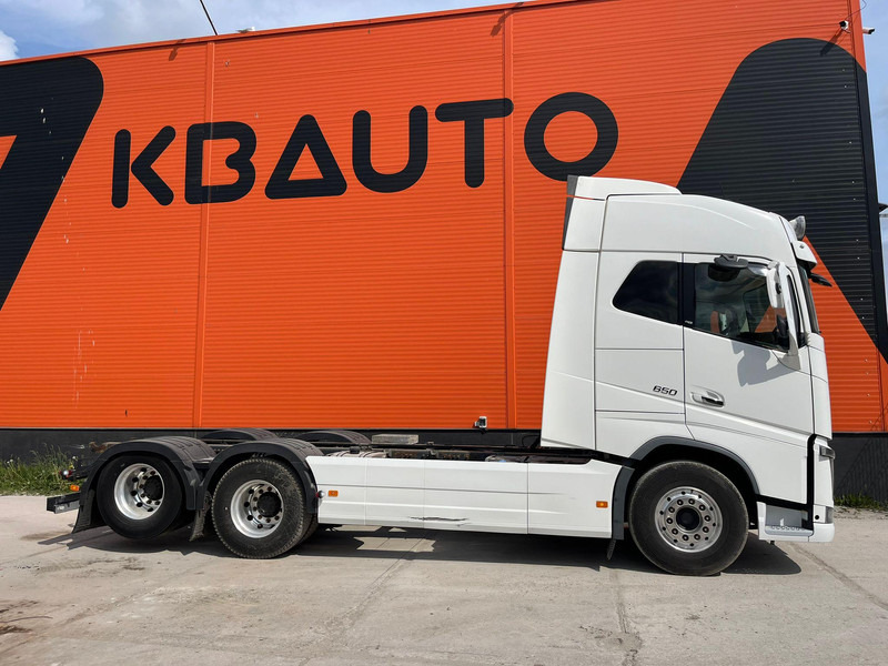 Volvo FH 16 650 6x2 9 TON FRONT AXLE / RETARDER / CHASSIS L=6100 mm - شاحنة بهيكل معدني للمقصورة: صورة 5 Volvo FH 16 650 6x2 9 TON FRONT AXLE / RETARDER / CHASSIS L=6100 mm - شاحنة بهيكل معدني للمقصورة: صورة 5