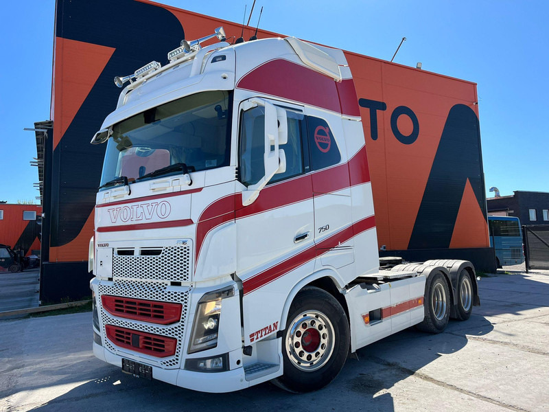 Volvo FH 16 750 6x2 RETARDER / HYDRAULICS / DOUBLE BOGIE / FULL AIR / ADR / GLOBE XL - مقطورة السحب: صورة 2 Volvo FH 16 750 6x2 RETARDER / HYDRAULICS / DOUBLE BOGIE / FULL AIR / ADR / GLOBE XL - مقطورة السحب: صورة 2