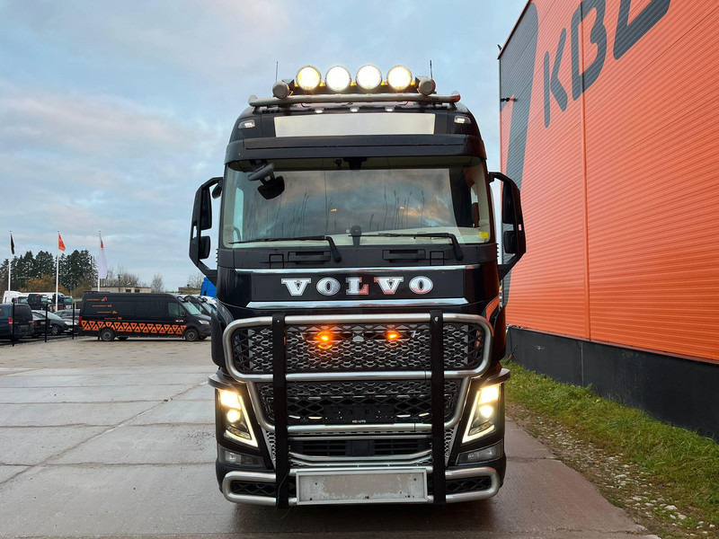 Volvo FH 16 750 6x4 GCW 80 ton / RETARDER / HYDRAULICS / TANDEM AXLE LIFT - رأس تريلا: صورة 3 Volvo FH 16 750 6x4 GCW 80 ton / RETARDER / HYDRAULICS / TANDEM AXLE LIFT - رأس تريلا: صورة 3