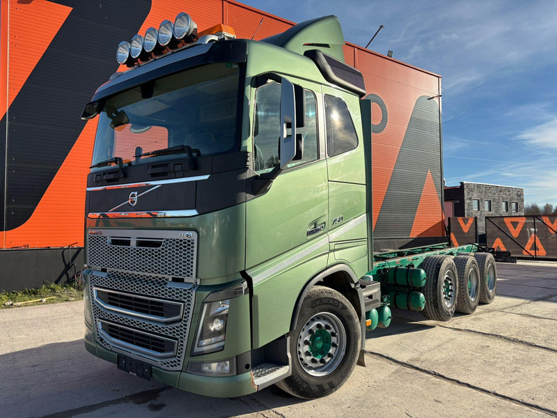 Volvo FH 16 750 8x4/4 PTO / CHASSIS L=7617 mm - شاحنة بهيكل معدني للمقصورة: صورة 2 Volvo FH 16 750 8x4/4 PTO / CHASSIS L=7617 mm - شاحنة بهيكل معدني للمقصورة: صورة 2