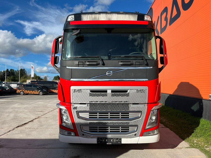 Volvo FH 540 8x2/4 RETARDER / CHASSIS L=5606 mm - شاحنة بهيكل معدني للمقصورة: صورة 2 Volvo FH 540 8x2/4 RETARDER / CHASSIS L=5606 mm - شاحنة بهيكل معدني للمقصورة: صورة 2