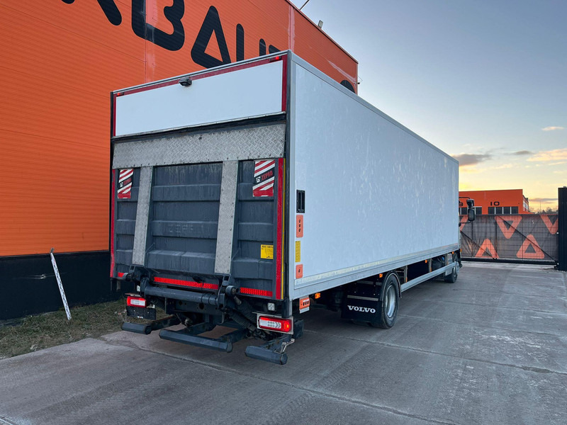 Volvo FL 210 4x2 BOX L=8764 - شاحنة صندوقية: صورة 5 Volvo FL 210 4x2 BOX L=8764 - شاحنة صندوقية: صورة 5