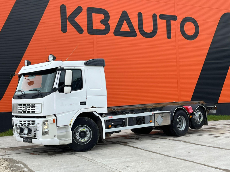 Volvo FM 410 6x2*4 HYDRAULICS / CHASSIS L=6875 mm - شاحنة بهيكل معدني للمقصورة: صورة 1 Volvo FM 410 6x2*4 HYDRAULICS / CHASSIS L=6875 mm - شاحنة بهيكل معدني للمقصورة: صورة 1