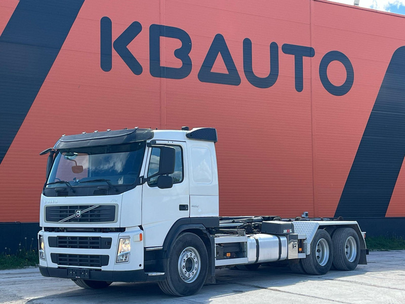 Volvo FM 420 6x4 HIAB 20 ton / L=5600 mm - شاحنة برافعة خطافية: صورة 1 Volvo FM 420 6x4 HIAB 20 ton / L=5600 mm - شاحنة برافعة خطافية: صورة 1