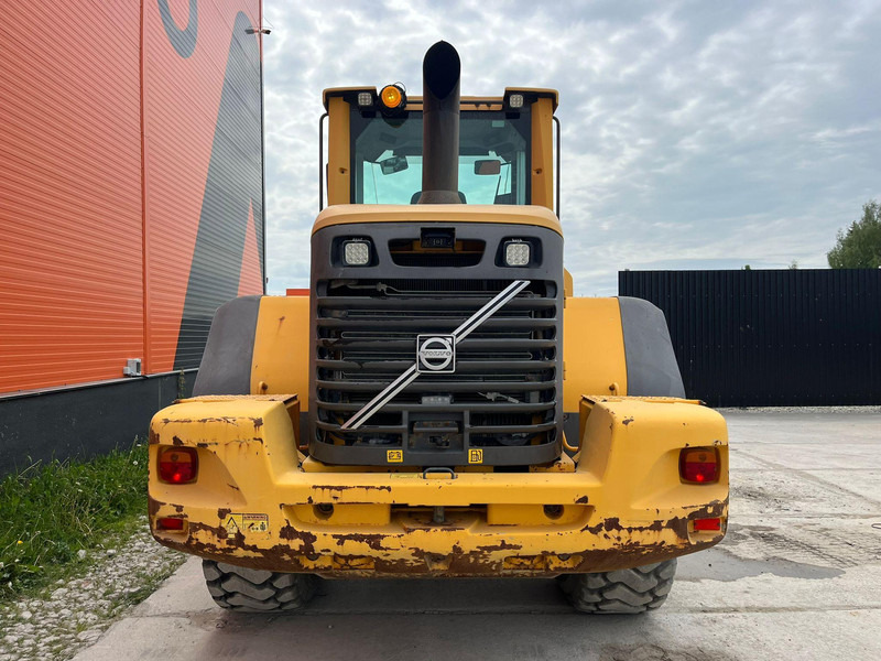 اللودر بعجل Volvo L 90 F 4x4 CENTRAL LUBRICATION / AC: صورة 7