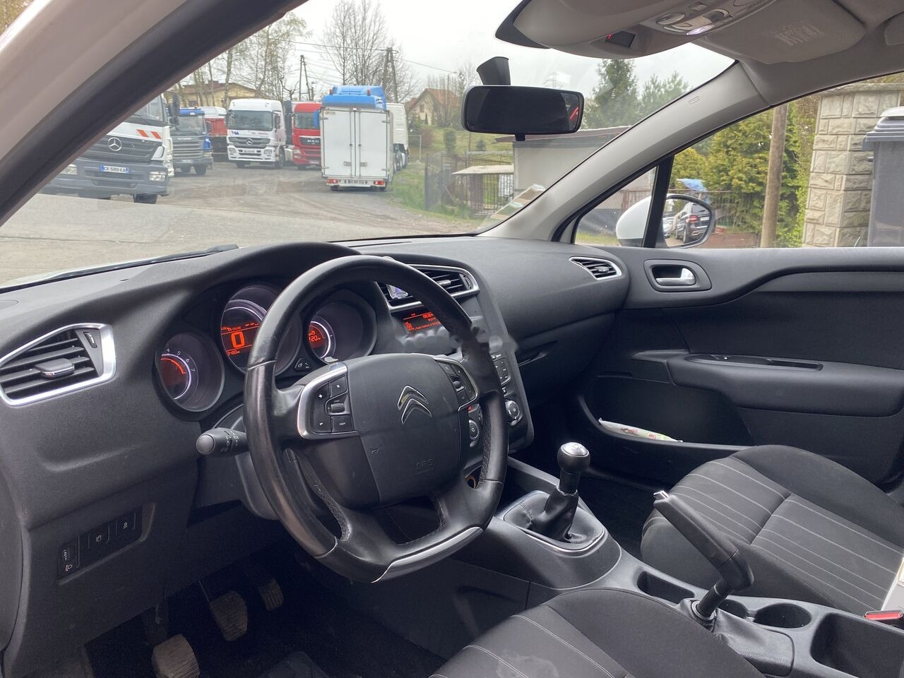 هاتشباك Citroen C4: صورة 11