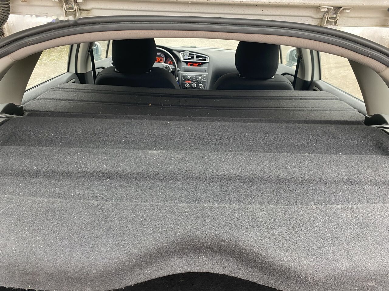 هاتشباك Citroen C4: صورة 23