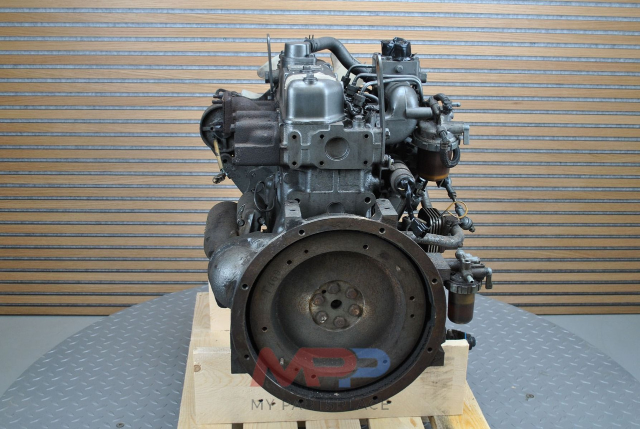 Komatsu 3D84 - محرك - آلات الإنشاء: صورة 3 Komatsu 3D84 - محرك - آلات الإنشاء: صورة 3