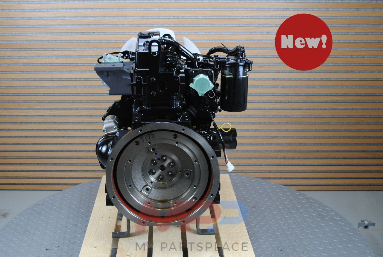 Komatsu 3D88 - محرك - آلات الإنشاء: صورة 3 Komatsu 3D88 - محرك - آلات الإنشاء: صورة 3