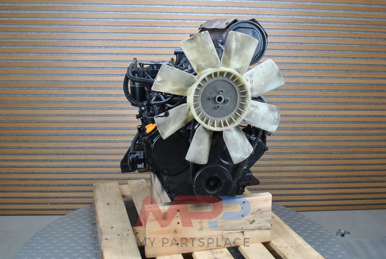 Komatsu 4D98 - محرك - آلات الإنشاء: صورة 5 Komatsu 4D98 - محرك - آلات الإنشاء: صورة 5