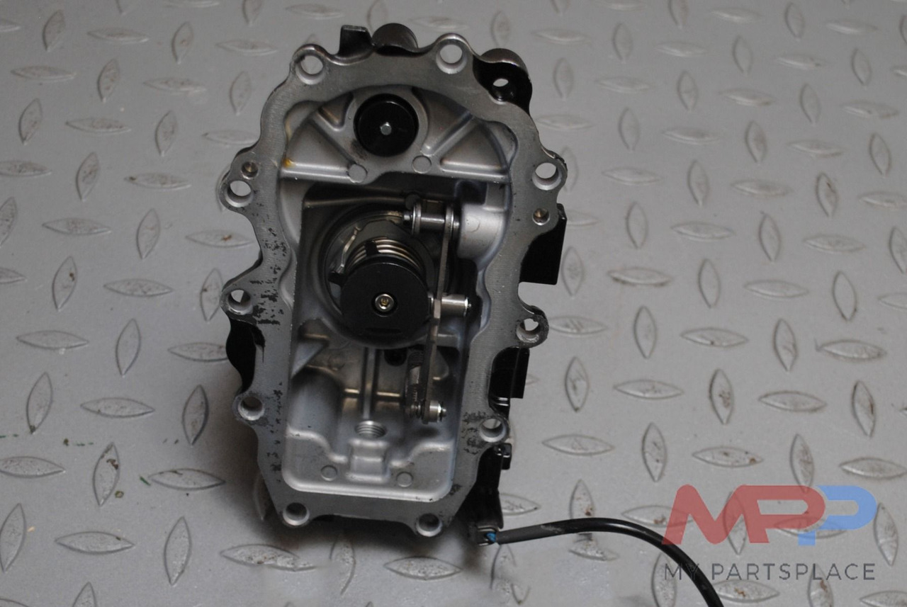 Yanmar Dieselpomp deksel Yanmar 3TNV88 129927-61601 - مضخة الوقود: صورة 2 Yanmar Dieselpomp deksel Yanmar 3TNV88 129927-61601 - مضخة الوقود: صورة 2