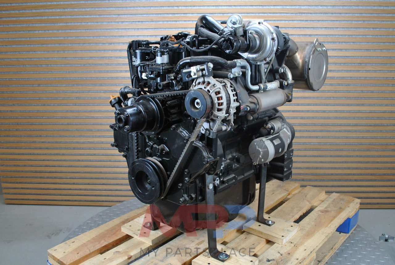 Yanmar Yanmar 4TNV98CT - DEMO - محرك - آلات الإنشاء: صورة 1 Yanmar Yanmar 4TNV98CT - DEMO - محرك - آلات الإنشاء: صورة 1