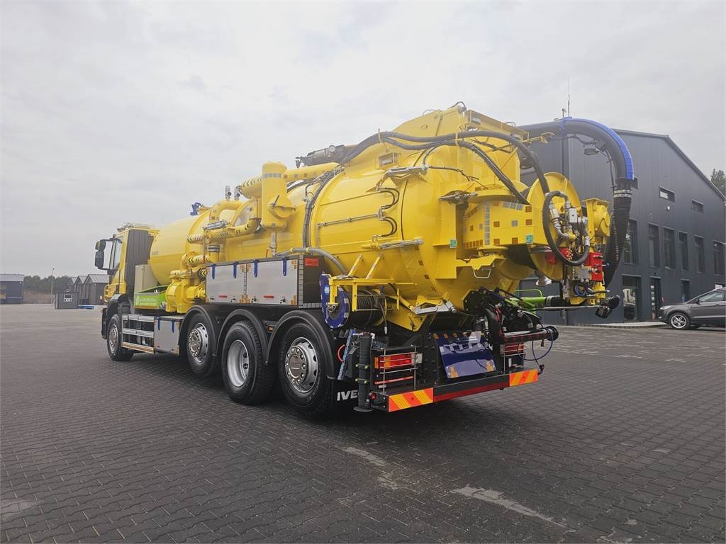 Iveco RAVO WUKO FOR CHANNEL CLEANING druck saug kanal - فراغ شاحنة: صورة 5 Iveco RAVO WUKO FOR CHANNEL CLEANING druck saug kanal - فراغ شاحنة: صورة 5