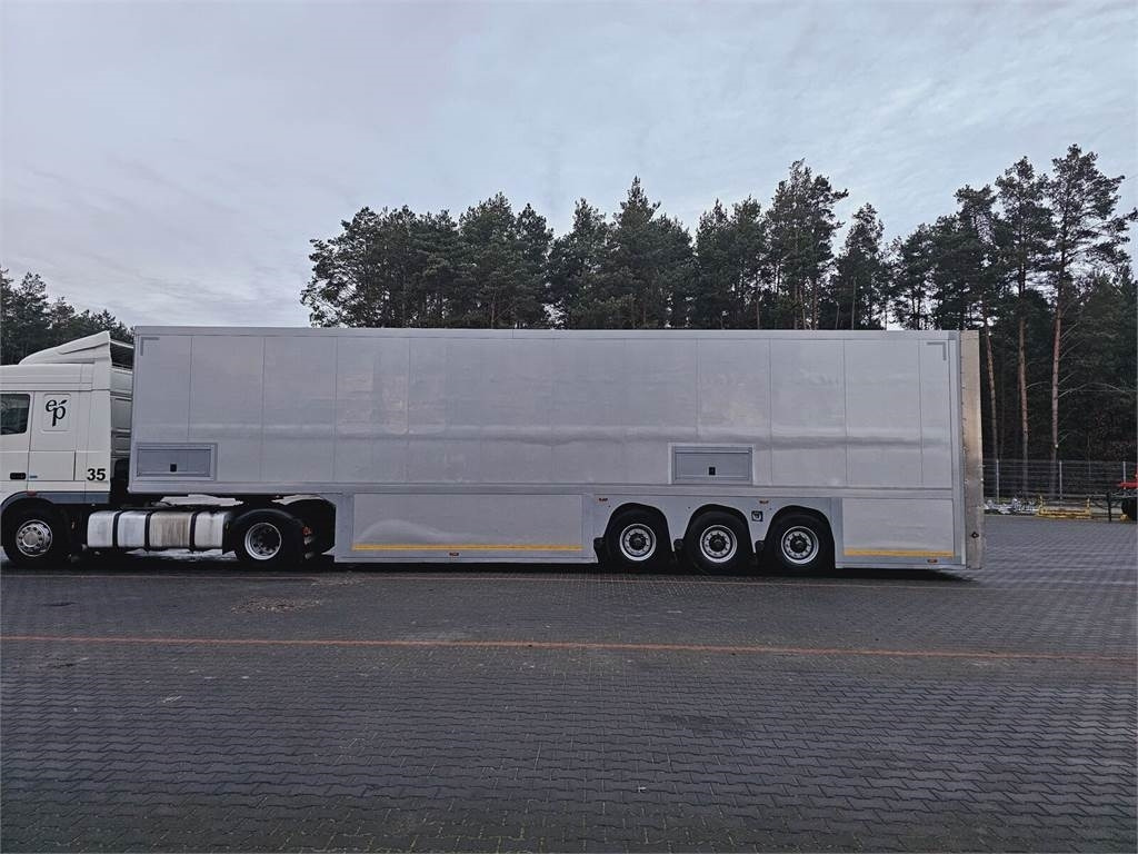Langendorf DOUBLE LOADING FOR MOTOR COSMETICS Flexliner Inloa - نصف مقطورة للتبريد: صورة 3 Langendorf DOUBLE LOADING FOR MOTOR COSMETICS Flexliner Inloa - نصف مقطورة للتبريد: صورة 3
