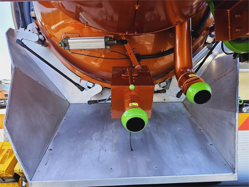 فراغ شاحنة MAN WUKO KROLL ADR COMBI: صورة 19