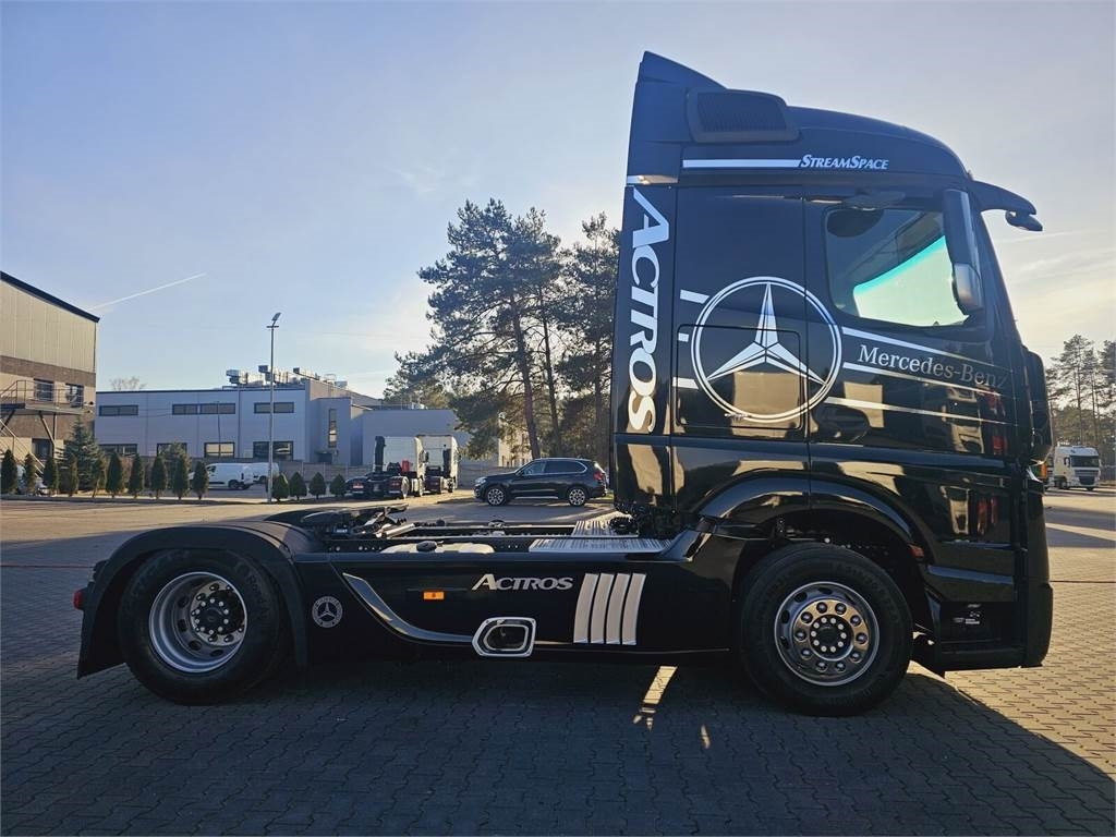 Mercedes-Benz ACTROS 1843  - رأس تريلا: صورة 5 Mercedes-Benz ACTROS 1843  - رأس تريلا: صورة 5