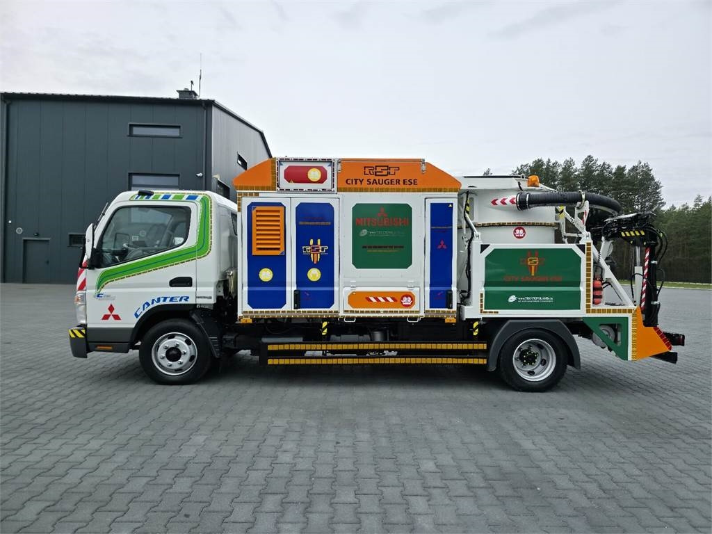 Mitsubishi CANTER RSP odkurzacz koparka ssąca Saugbagger CITY - فراغ شاحنة: صورة 4 Mitsubishi CANTER RSP odkurzacz koparka ssąca Saugbagger CITY - فراغ شاحنة: صورة 4