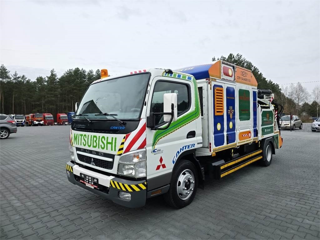 Mitsubishi CANTER RSP odkurzacz koparka ssąca Saugbagger CITY - سيارة خدمات/ سيارة خاصة: صورة 3 Mitsubishi CANTER RSP odkurzacz koparka ssąca Saugbagger CITY - سيارة خدمات/ سيارة خاصة: صورة 3
