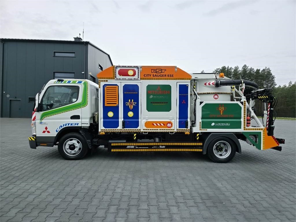 Mitsubishi CANTER odkurzacz koparka ssąca Saugbagger CITY SAU - فراغ شاحنة: صورة 4 Mitsubishi CANTER odkurzacz koparka ssąca Saugbagger CITY SAU - فراغ شاحنة: صورة 4