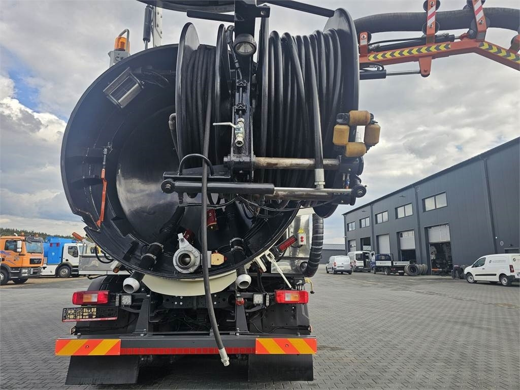 Volvo WUKO ADR ROLBA FOR CLEANING CHANNELS COMBI - فراغ شاحنة: صورة 5 Volvo WUKO ADR ROLBA FOR CLEANING CHANNELS COMBI - فراغ شاحنة: صورة 5