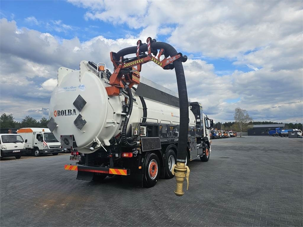 Volvo WUKO ADR ROLBA FOR CLEANING CHANNELS COMBI - فراغ شاحنة: صورة 2 Volvo WUKO ADR ROLBA FOR CLEANING CHANNELS COMBI - فراغ شاحنة: صورة 2
