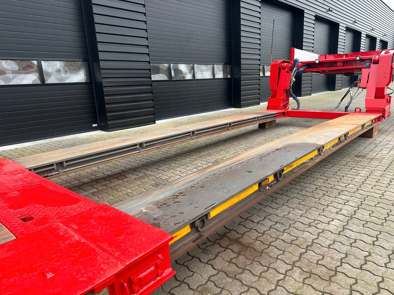 Faymonville Megamax 2 achs tiefbett / Neu Lackiert Faymonville Megamax 2 achs tiefbett / Neu Lackiert - نصف مقطورة بلودر منخفض: صورة 5 Faymonville Megamax 2 achs tiefbett / Neu Lackiert Faymonville Megamax 2 achs tiefbett / Neu Lackiert - نصف مقطورة بلودر منخفض: صورة 5