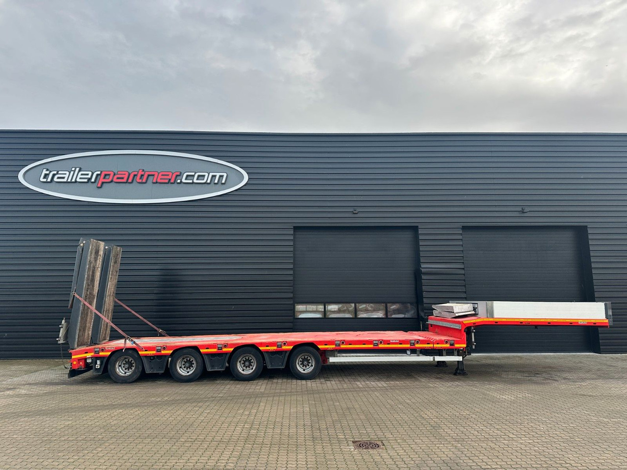 Goldhofer Stepstar 4 achs tieflader / Ausziehbar - نصف مقطورة بلودر منخفض: صورة 1 Goldhofer Stepstar 4 achs tieflader / Ausziehbar - نصف مقطورة بلودر منخفض: صورة 1