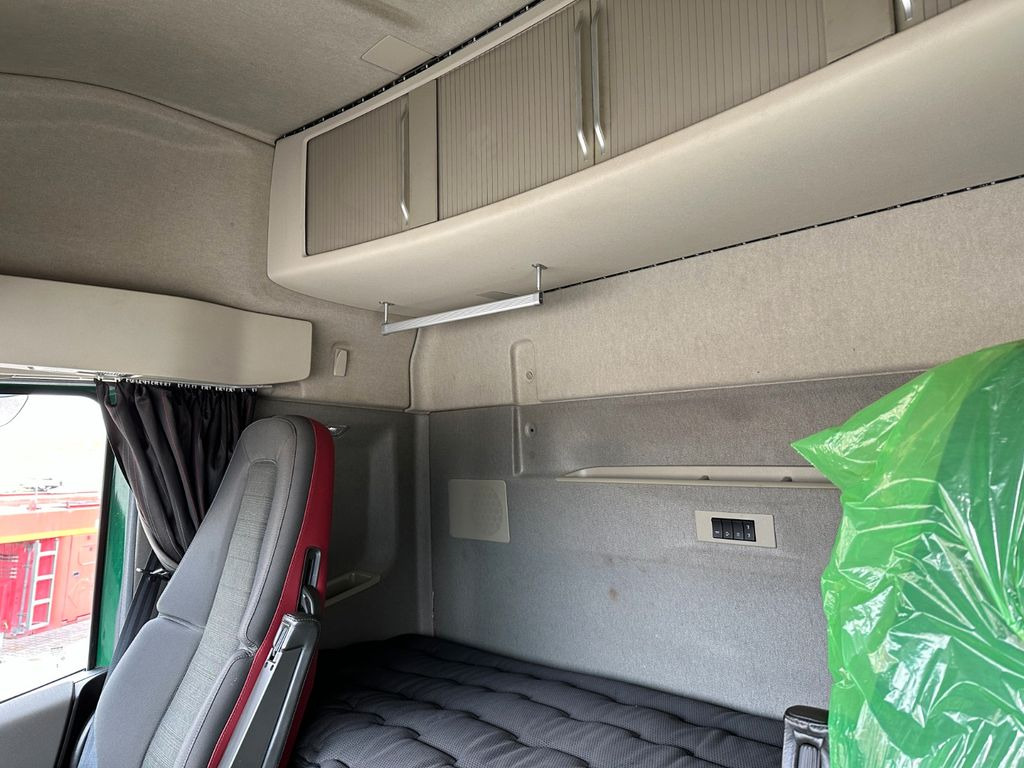 رأس تريلا Volvo FH 540 6x4: صورة 10