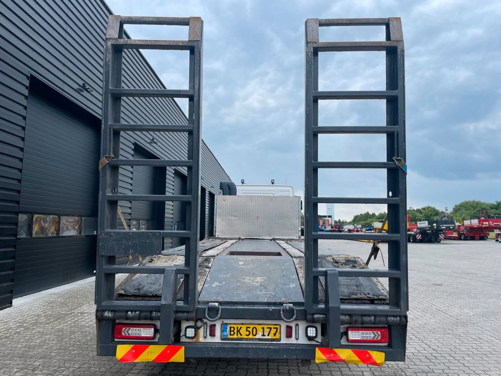 Volvo FMX 420 6x4 Volvo FMX 420 6x4 - شاحنات مسطحة: صورة 5 Volvo FMX 420 6x4 Volvo FMX 420 6x4 - شاحنات مسطحة: صورة 5