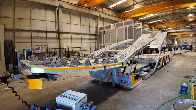 Eroglu 3 Axle Trucks Carriers - نصف مقطورة نقل سيارات: صورة 5 Eroglu 3 Axle Trucks Carriers - نصف مقطورة نقل سيارات: صورة 5