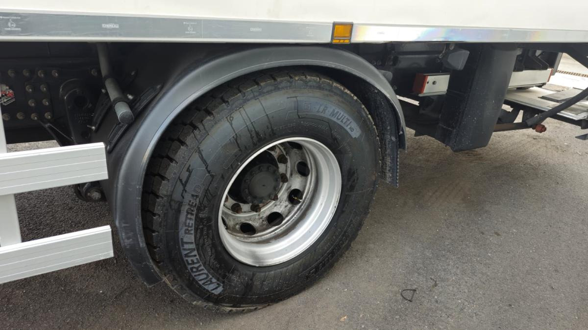 Renault D WIDE - شاحنة ذات مبرد: صورة 3 Renault D WIDE - شاحنة ذات مبرد: صورة 3