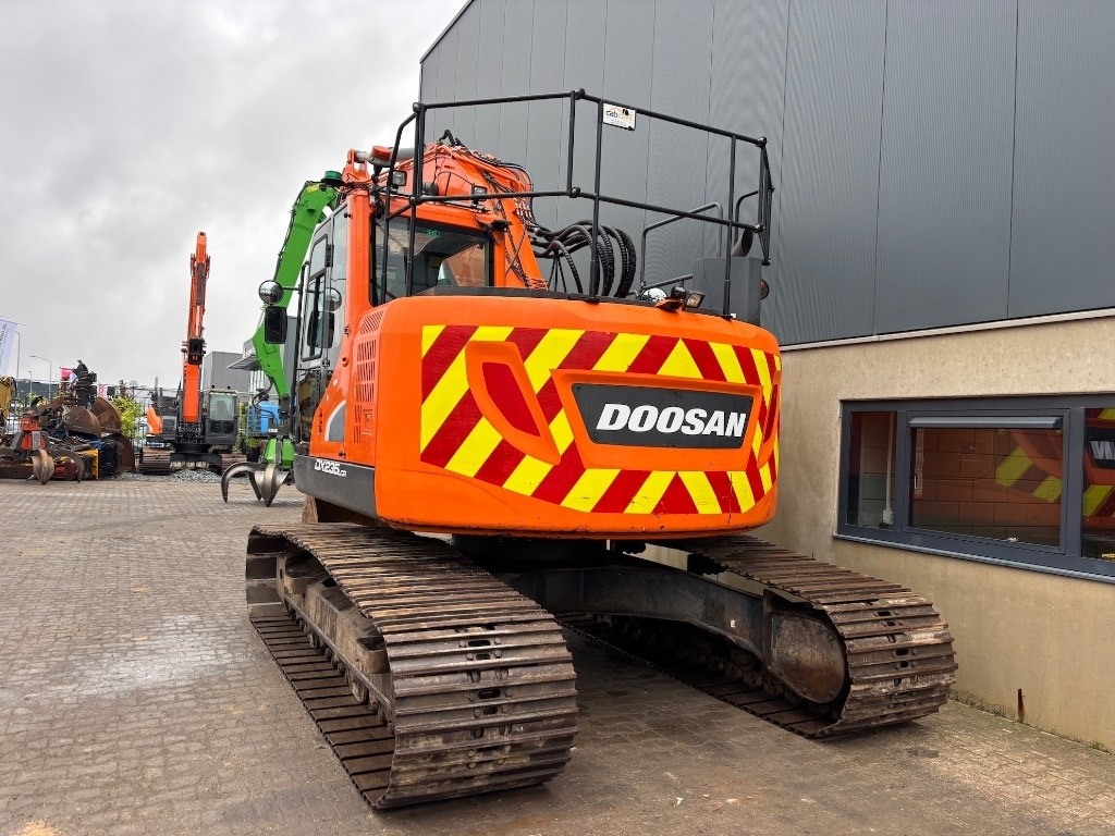 Doosan DX 235 LCR-5 - DX 235 - DX 225 - حفار زاحف: صورة 4 Doosan DX 235 LCR-5 - DX 235 - DX 225 - حفار زاحف: صورة 4