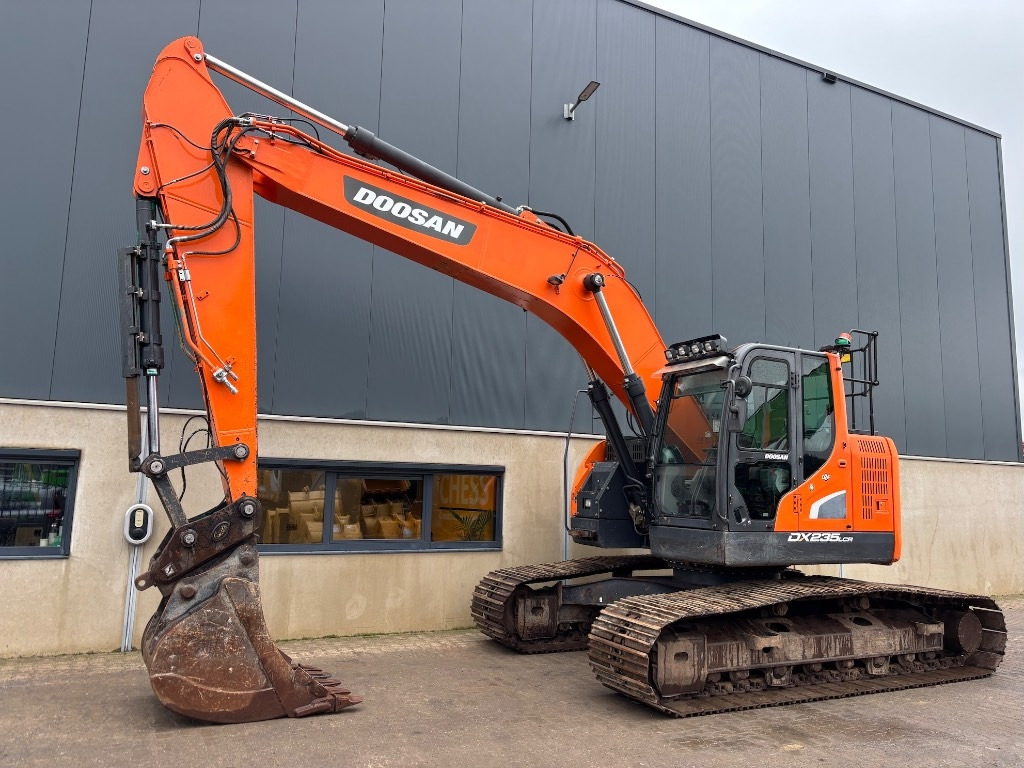 Doosan DX 235 LCR-5 - DX 235 - DX 225 - حفار زاحف: صورة 1 Doosan DX 235 LCR-5 - DX 235 - DX 225 - حفار زاحف: صورة 1