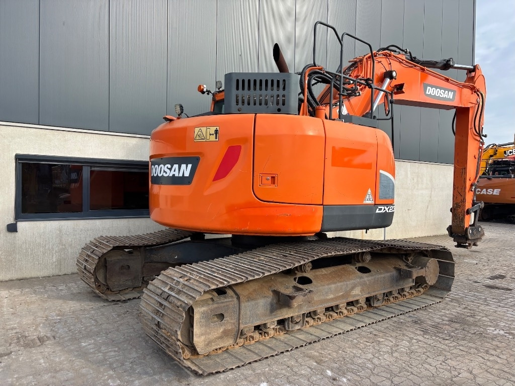 Doosan DX 235 LCR-5 - DX235 - DX235LCR - 235 - حفار زاحف: صورة 5 Doosan DX 235 LCR-5 - DX235 - DX235LCR - 235 - حفار زاحف: صورة 5