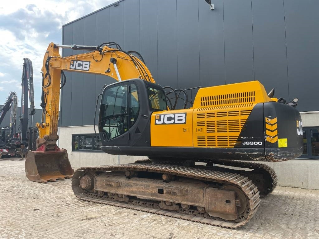 JCB JS300LC -- JS 300 LC - حفار زاحف: صورة 3 JCB JS300LC -- JS 300 LC - حفار زاحف: صورة 3