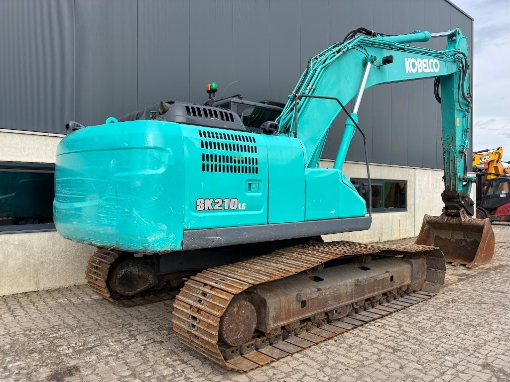 Kobelco SK 210 LC-10 - SK210 - SK 210 - حفار زاحف: صورة 5 Kobelco SK 210 LC-10 - SK210 - SK 210 - حفار زاحف: صورة 5