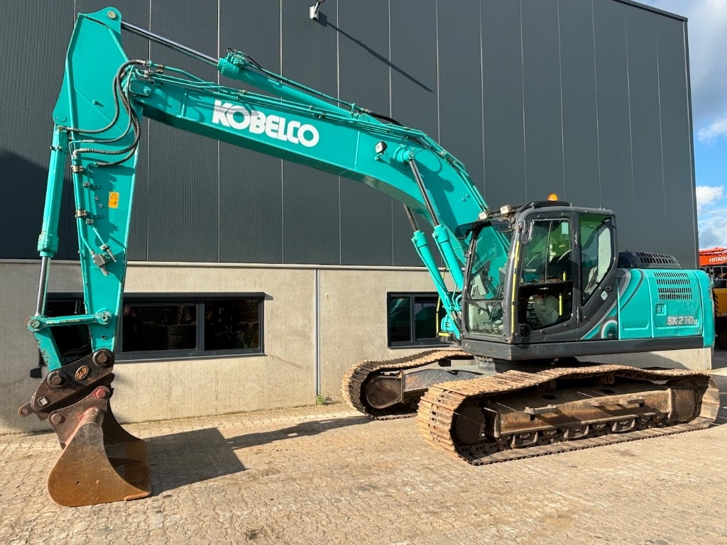 Kobelco SK 210 LC-10 - SK210 - SK210LC-10 - حفار زاحف: صورة 1 Kobelco SK 210 LC-10 - SK210 - SK210LC-10 - حفار زاحف: صورة 1