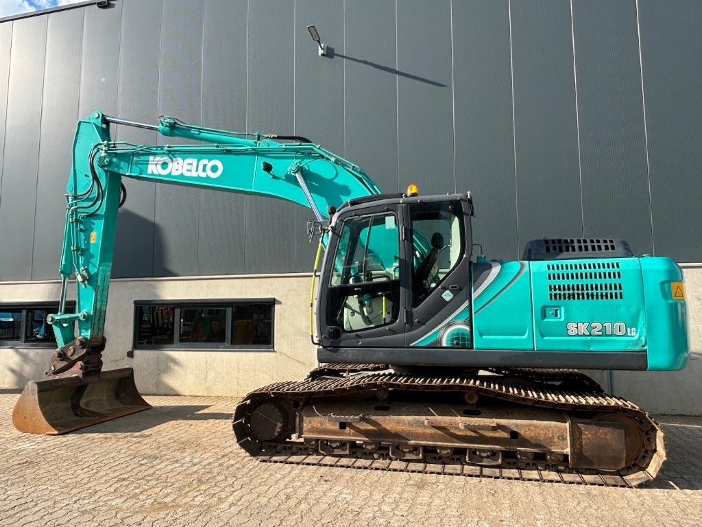 Kobelco SK 210 LC-10 - SK210 - SK210LC-10 - حفار زاحف: صورة 2 Kobelco SK 210 LC-10 - SK210 - SK210LC-10 - حفار زاحف: صورة 2