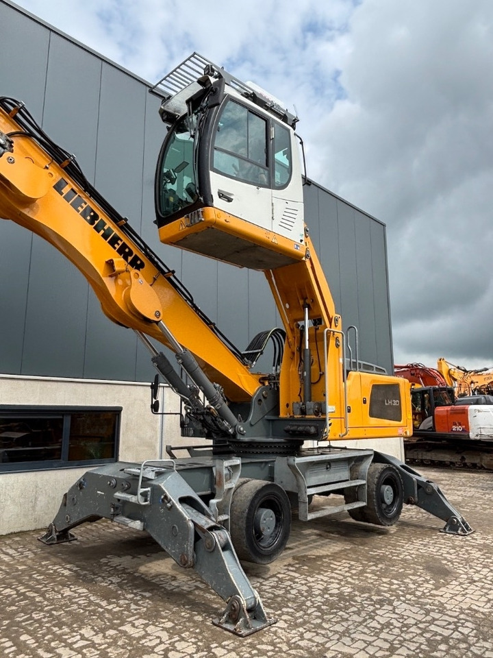 Liebherr LH 30 M - LH 35 M - LH 26 M - آلة التعامل مع النفايات: صورة 4 Liebherr LH 30 M - LH 35 M - LH 26 M - آلة التعامل مع النفايات: صورة 4