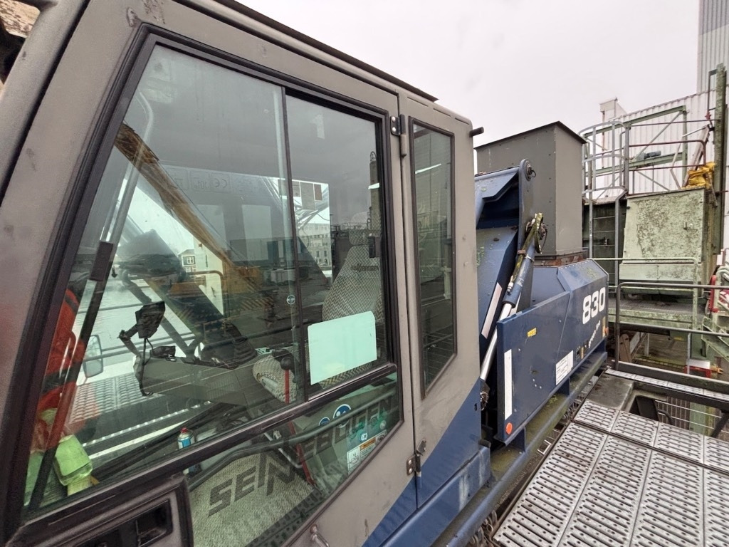 آلة التعامل مع النفايات Sennebogen 830 Electric / 830A: صورة 11 آلة التعامل مع النفايات Sennebogen 830 Electric / 830A: صورة 11