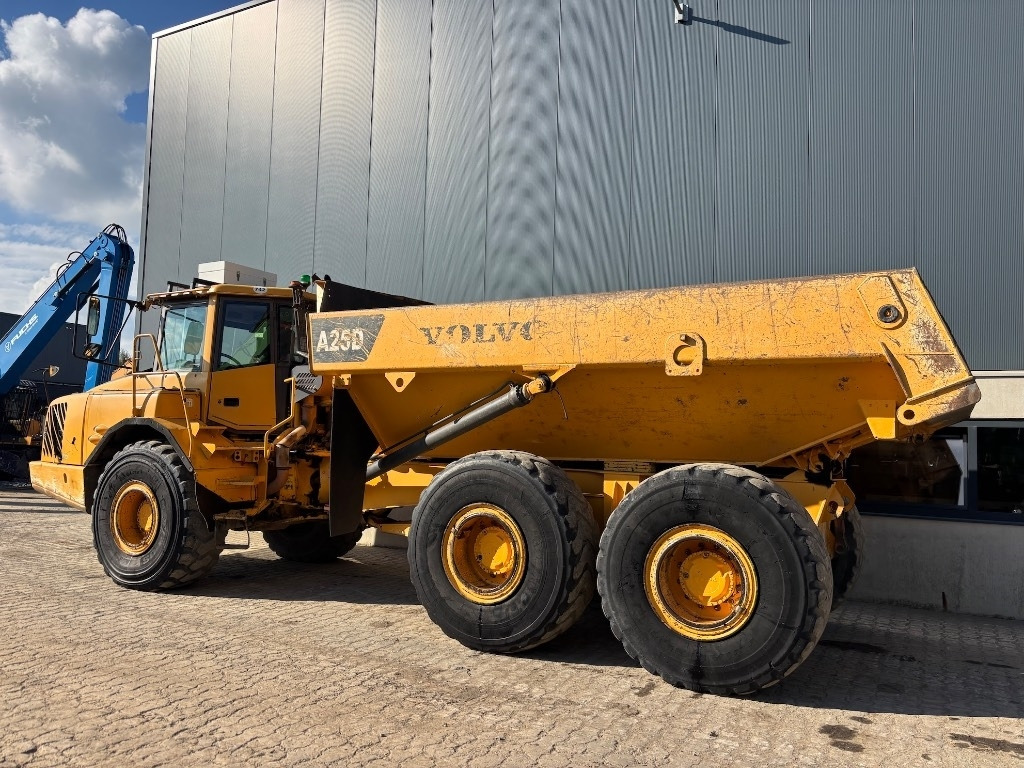 Volvo A 25 D  - شاحنة مفصلية: صورة 5 Volvo A 25 D  - شاحنة مفصلية: صورة 5