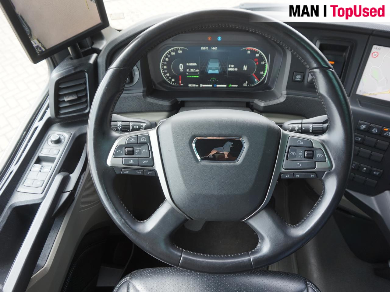 MAN TGX 18.520 4x2 BL SA / GX / 2 Tanks / OptieView - مقطورة السحب: صورة 3 MAN TGX 18.520 4x2 BL SA / GX / 2 Tanks / OptieView - مقطورة السحب: صورة 3