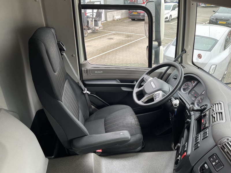 DAF CF 260 FA / Carrier Koeler - 30 gr / Chereau Frigobox / Laadklep 2000 kg - شاحنة ذات مبرد: صورة 3 DAF CF 260 FA / Carrier Koeler - 30 gr / Chereau Frigobox / Laadklep 2000 kg - شاحنة ذات مبرد: صورة 3