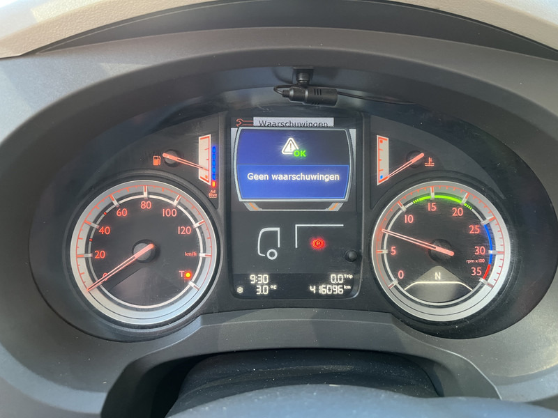 DAF LF 210 FA / 12 Ton / 416 dkm / Koffer / LBW / NL LKW - شاحنة صندوقية: صورة 4 DAF LF 210 FA / 12 Ton / 416 dkm / Koffer / LBW / NL LKW - شاحنة صندوقية: صورة 4